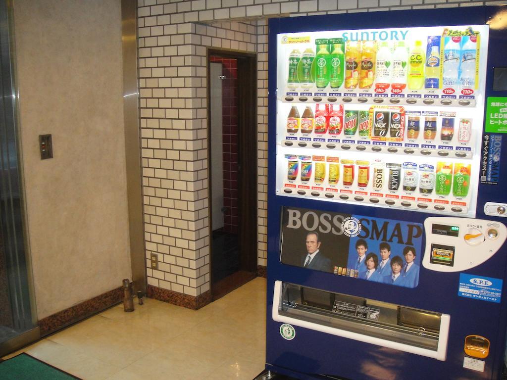Tokyo Banyan Hotel Zewnętrze zdjęcie